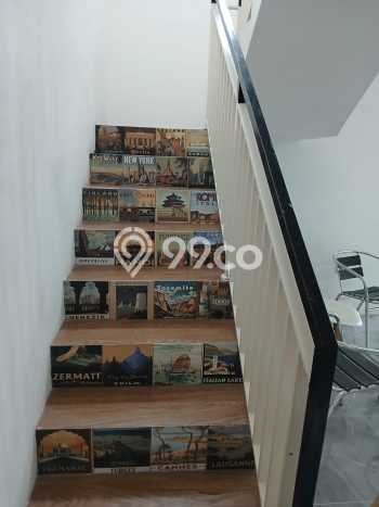 Disewakan! Rumah 5 Kamar Tidur &
2 Kamar Mandi di Sektor 9-Bintaro, Tangerang Selatan Disewakan! Rumah 5 Kamar Tidur &
2 Kamar Mandi di Sektor 9-Bintaro, Tangerang Selatan