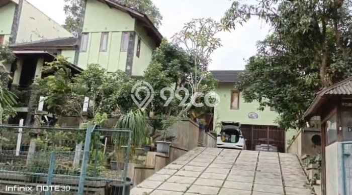 Jual Rumah Mewah Elegan Dengan View Cantik di Cihanjuang, Bandung Jual Rumah Mewah Elegan Dengan View Cantik di Cihanjuang, Bandung