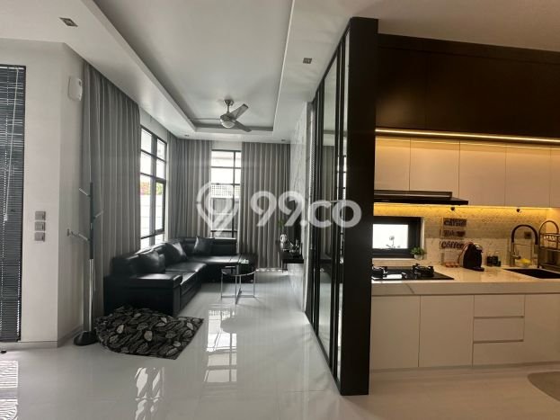 FOR SALE! Vila Kawasan , Luas 150m2m², Lokasi Strategis FOR SALE! Vila Kawasan , Luas 150m2m², Lokasi Strategis