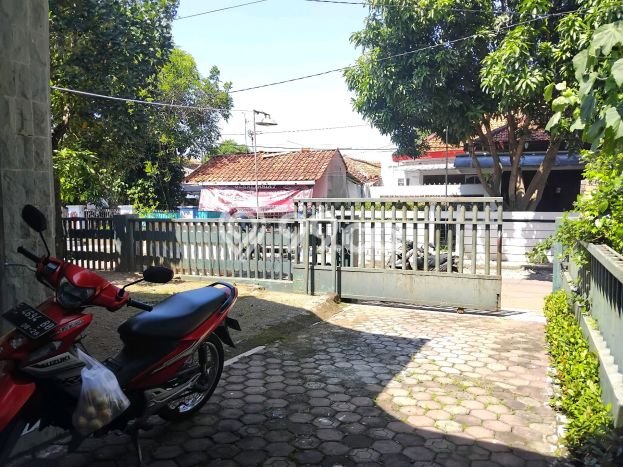 NEW LISTING! Rumah kawasan Cirebon Kota, Ready, 5 KT, Dekat Cirebon Kota, Cirebon, Cirebon, Luas 350m² Bangunan 300m² NEW LISTING! Rumah kawasan Cirebon Kota, Ready, 5 KT, Dekat Cirebon Kota, Cirebon, Cirebon, Luas 350m² Bangunan 300m²