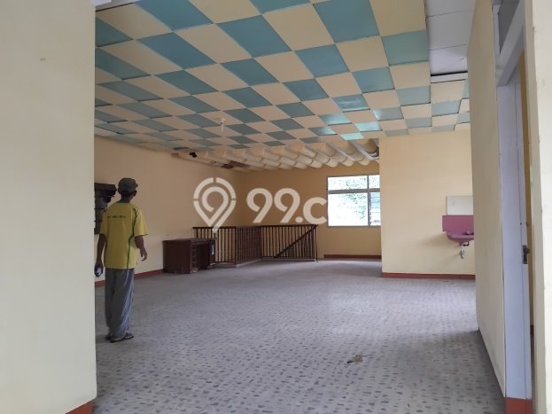 Disewakan! Rumah 7 Kamar Tidur &
4 Kamar Mandi di Cirebon Kota, Cirebon Disewakan! Rumah 7 Kamar Tidur &
4 Kamar Mandi di Cirebon Kota, Cirebon