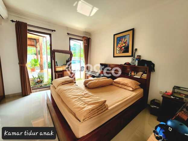 Rumah Eksklusif Dijual LT 615m2 di Serpong, Tangerang Selatan Rumah Eksklusif Dijual LT 615m2 di Serpong, Tangerang Selatan