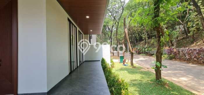 For Sale! Premium House LT 249m2 Desain Modern di BSD Green Cove For Sale! Premium House LT 249m2 Desain Modern di BSD Green Cove