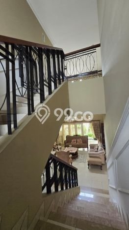 Rumah Elit Modern Tanpa Renovasi di BSD Puspita Loka Tangerang Rumah Elit Modern Tanpa Renovasi di BSD Puspita Loka Tangerang
