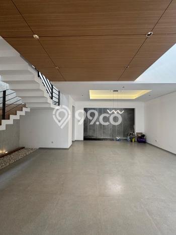 Ready to Use! Luxury House LT 128m2 Desain Elegan di Alam Sutera Ready to Use! Luxury House LT 128m2 Desain Elegan di Alam Sutera
