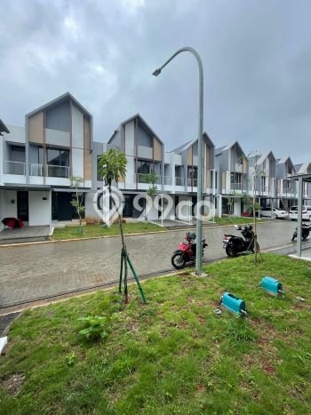 Rumah Luas Asri 3 KT Siap Huni di BSD City Tangerang Rumah Luas Asri 3 KT Siap Huni di BSD City Tangerang