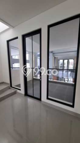 Unit Ruko Dijual di Tangerang LT 90m2 & LB 276m2 Unit Ruko Dijual di Tangerang LT 90m2 & LB 276m2