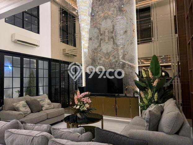Rumah Elit LB 295m2 Siap Huni Desain Elegan di BSD Foresta, Tangerang Rumah Elit LB 295m2 Siap Huni Desain Elegan di BSD Foresta, Tangerang