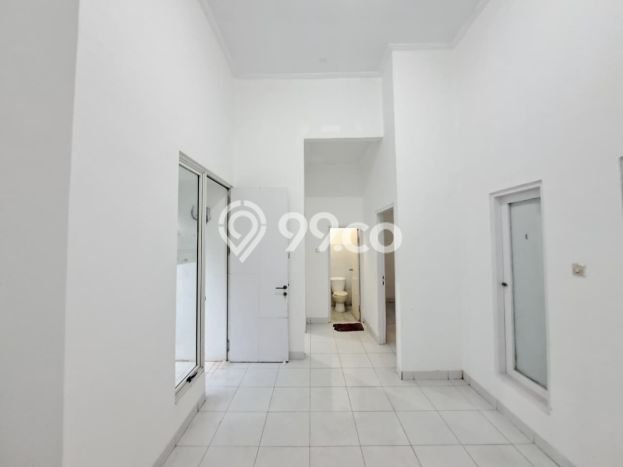 Jual Rumah Strategis Bagus Punya 2 KT di BSD Tangerang Selatan SHM Jual Rumah Strategis Bagus Punya 2 KT di BSD Tangerang Selatan SHM