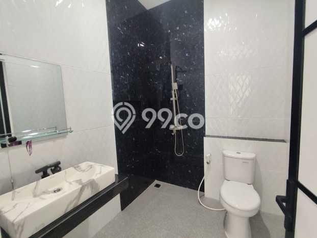 Dijual Rumah Premium dengan Fasilitas Sekitar Komplit di BSD, Tangerang Selatan Dijual Rumah Premium dengan Fasilitas Sekitar Komplit di BSD, Tangerang Selatan