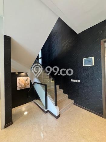 Rumah Eksklusif Siap Huni LT 153m2 di BSD, Tangerang Selatan Rumah Eksklusif Siap Huni LT 153m2 di BSD, Tangerang Selatan