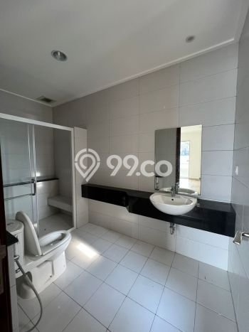 Rumah Elit Modern Tanpa Renovasi di Pantai Indah Kapuk Jakarta Utara Rumah Elit Modern Tanpa Renovasi di Pantai Indah Kapuk Jakarta Utara