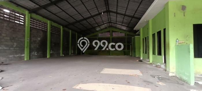 Disewakan Gudang komersial di Semarang Barat luas bangunan 407m2 Disewakan Gudang komersial di Semarang Barat luas bangunan 407m2