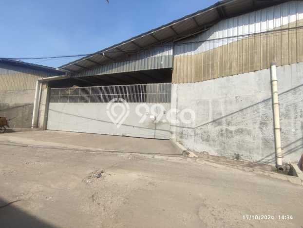 Disewakan Gudang di Kawasan Ramai Taman Kopo Indah Luas 4480m2 Disewakan Gudang di Kawasan Ramai Taman Kopo Indah Luas 4480m2