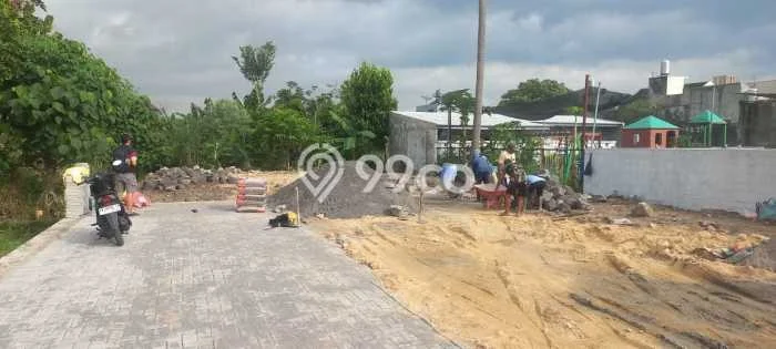 For Sale Tanah Kawasan Kraton, Luas 184m², Area Berkembang For Sale Tanah Kawasan Kraton, Luas 184m², Area Berkembang