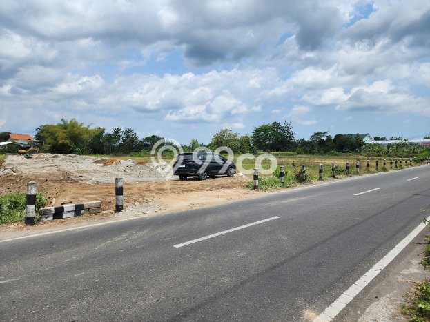 TANAH POTENSIAL! Tanah di Wirobrajan, Luas 110m², Tepi Jalan Raya TANAH POTENSIAL! Tanah di Wirobrajan, Luas 110m², Tepi Jalan Raya