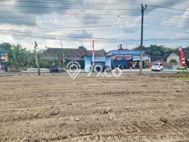Tanah Lokasi Strategis Kawasan Condong Catur, Luas 184m², Akses ke Pusat Kota Tanah Lokasi Strategis Kawasan Condong Catur, Luas 184m², Akses ke Pusat Kota