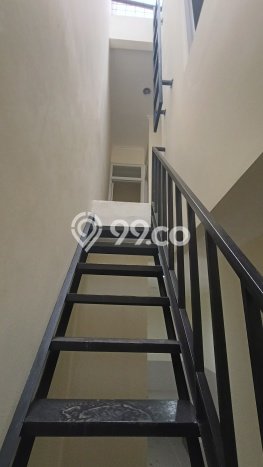Rumah Elit Modern Tanpa Renovasi di Gading Serpong Tangerang Rumah Elit Modern Tanpa Renovasi di Gading Serpong Tangerang