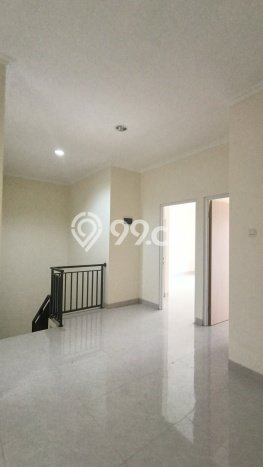 Rumah Elit Modern Tanpa Renovasi di Gading Serpong Tangerang Rumah Elit Modern Tanpa Renovasi di Gading Serpong Tangerang