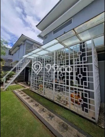 Ready to Use! Luxury House LT 438m2 Desain Elegan di Bandung Kota Ready to Use! Luxury House LT 438m2 Desain Elegan di Bandung Kota