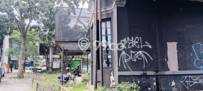 Hunian Ideal dengan LT 2100m2 & LB 500m2 Disewakan di Dago Hunian Ideal dengan LT 2100m2 & LB 500m2 Disewakan di Dago