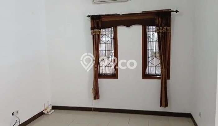 Rumah di Antapani, Akses ke Sekolah, 3 KT Rumah di Antapani, Akses ke Sekolah, 3 KT