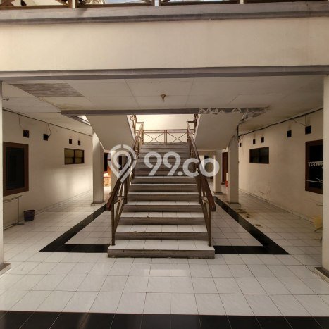 For Sale! Luxury House LT 1586m2 Desain Elegan di Sayap Dago For Sale! Luxury House LT 1586m2 Desain Elegan di Sayap Dago