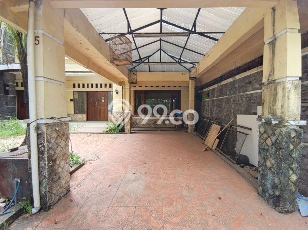 Ready to Use! Luxury House LT 280m2 Desain Elegan di Bandung Kota Ready to Use! Luxury House LT 280m2 Desain Elegan di Bandung Kota