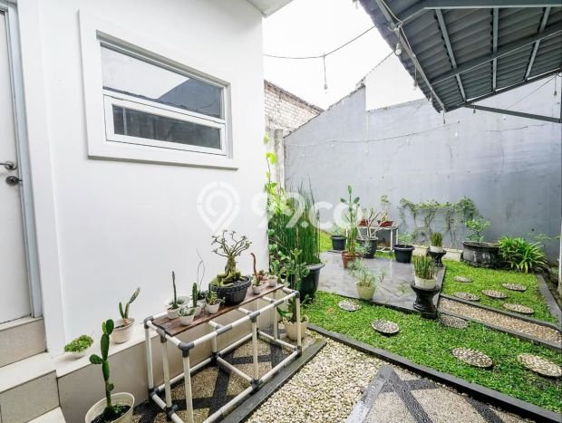 Rumah Modern Cantik 3 KT Siap Huni di Lembang Rumah Modern Cantik 3 KT Siap Huni di Lembang