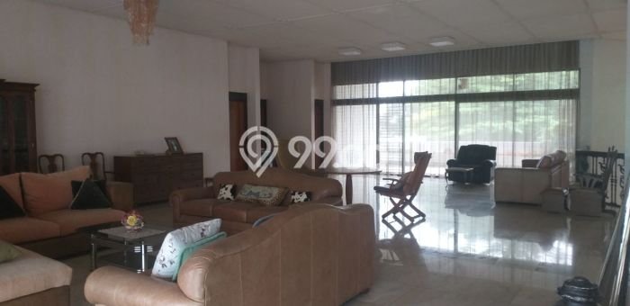 Rumah Mewah LB 1500m2 Siap Pakai Desain Elegan di Ciumbuleuit, Bandung Rumah Mewah LB 1500m2 Siap Pakai Desain Elegan di Ciumbuleuit, Bandung