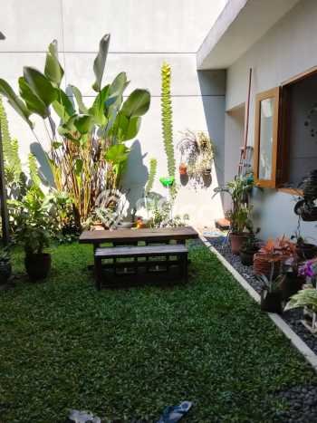Rumah Elit Modern Siap Huni di Buah Batu Bandung Rumah Elit Modern Siap Huni di Buah Batu Bandung