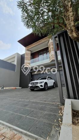 Dijual Rumah Luas Elegan Dengan View Cantik di Setra Duta, Bandung Dijual Rumah Luas Elegan Dengan View Cantik di Setra Duta, Bandung
