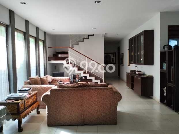 Ready to Use! Premium House LT 465m2 Desain Elegan di Bandung Utara Ready to Use! Premium House LT 465m2 Desain Elegan di Bandung Utara