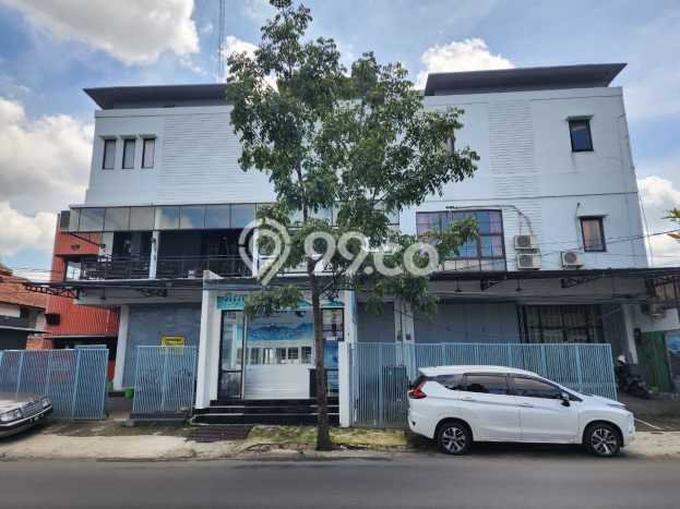 Disewakan Ruko di Pusat Kota Bandung Ramai Strategis Disewakan Ruko di Pusat Kota Bandung Ramai Strategis