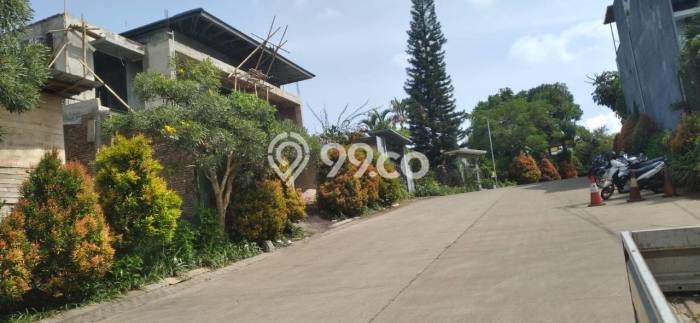 Dijual Rumah Luas Elegan Dengan View Cantik di Setra Duta, Bandung Dijual Rumah Luas Elegan Dengan View Cantik di Setra Duta, Bandung