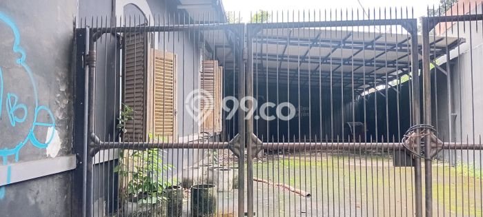 Hunian Ideal dengan LT 2100m2 & LB 500m2 Disewakan di Dago Hunian Ideal dengan LT 2100m2 & LB 500m2 Disewakan di Dago