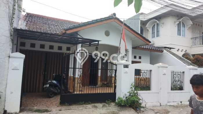 Jual Rumah Mewah Elegan Dengan View Cantik di Pondok Kelapa, Jakarta Timur Jual Rumah Mewah Elegan Dengan View Cantik di Pondok Kelapa, Jakarta Timur