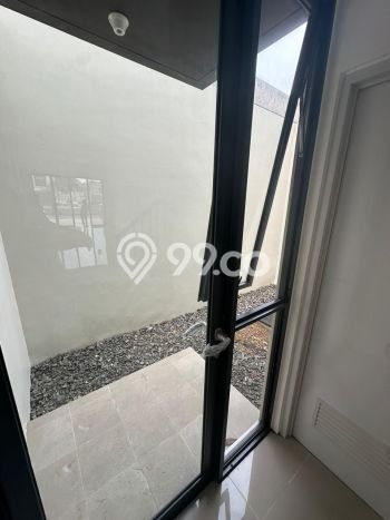 Ruko disewakan lokasi strategis Cisauk Tangerang 124m2 Ruko disewakan lokasi strategis Cisauk Tangerang 124m2