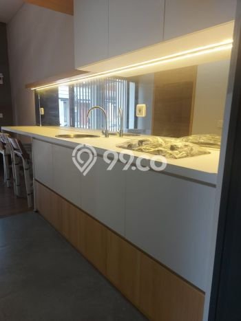 Rumah Strategis Modern Lb 48m2 di BSD, Tangerang Selatan Rumah Strategis Modern Lb 48m2 di BSD, Tangerang Selatan