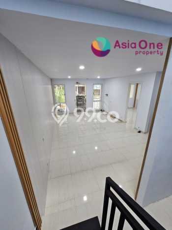 Siap Huni Hunian Elit 4 Kamar di BSD Dekat ke Mana Saja Siap Huni Hunian Elit 4 Kamar di BSD Dekat ke Mana Saja