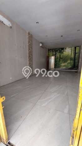 FOR RENT! Ruko di Jembatan Besi Cocok untuk Bisnis 270m2 FOR RENT! Ruko di Jembatan Besi Cocok untuk Bisnis 270m2