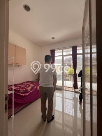 Rumah Cantik Siap Huni Di BSD Luas 200m2 Aman Rumah Cantik Siap Huni Di BSD Luas 200m2 Aman