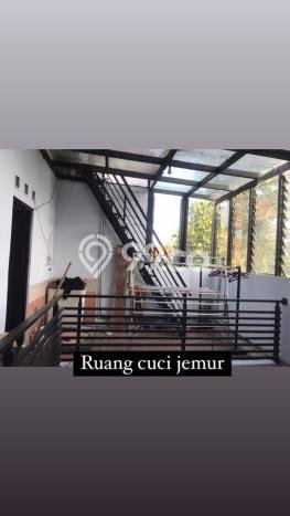 For Sale Rumah 5 Kamar Lokasi Ideal Bagus dan Strategis di Antapani For Sale Rumah 5 Kamar Lokasi Ideal Bagus dan Strategis di Antapani