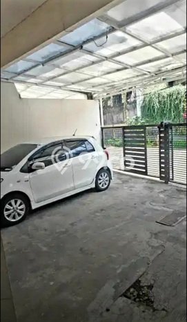 Disewakan Rumah Harga Terjangkau di Geger Kalong Bandung Punya 4 Kamar Tidur Disewakan Rumah Harga Terjangkau di Geger Kalong Bandung Punya 4 Kamar Tidur
