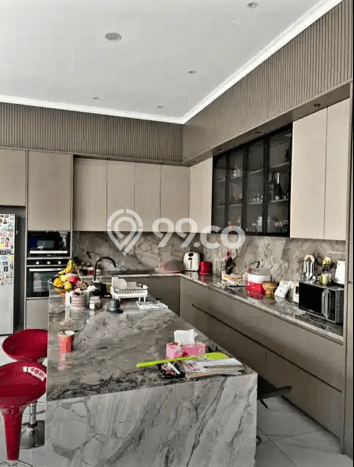 Hunian Mewah LB 400m2 Siap Pakai Desain Elegan di Setiabudi, Bandung Hunian Mewah LB 400m2 Siap Pakai Desain Elegan di Setiabudi, Bandung