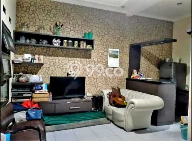 Dijual Murah Rumah dengan 4 Kamar Tidur dan 3 Kamar Mandi di Area Arcamanik, Bandung Dijual Murah Rumah dengan 4 Kamar Tidur dan 3 Kamar Mandi di Area Arcamanik, Bandung