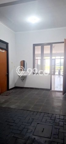 Disewakan Ruko komersial di Bojongsoang luas bangunan 139m2 Disewakan Ruko komersial di Bojongsoang luas bangunan 139m2
