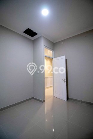 Rumah Modern Cantik 4 KT Bisa Langsung Pindah di Arcamanik Rumah Modern Cantik 4 KT Bisa Langsung Pindah di Arcamanik