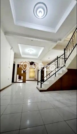 Jual Rumah Bagus Siap Huni LB 155m2 di Arcamanik, Bandung Jual Rumah Bagus Siap Huni LB 155m2 di Arcamanik, Bandung