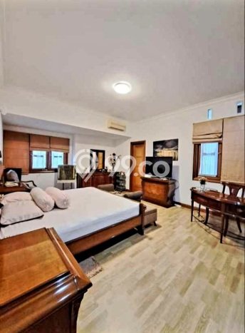 Siap Huni Hunian Elit 4 Kamar di Batununggal Dekat ke Mana Pun Siap Huni Hunian Elit 4 Kamar di Batununggal Dekat ke Mana Pun